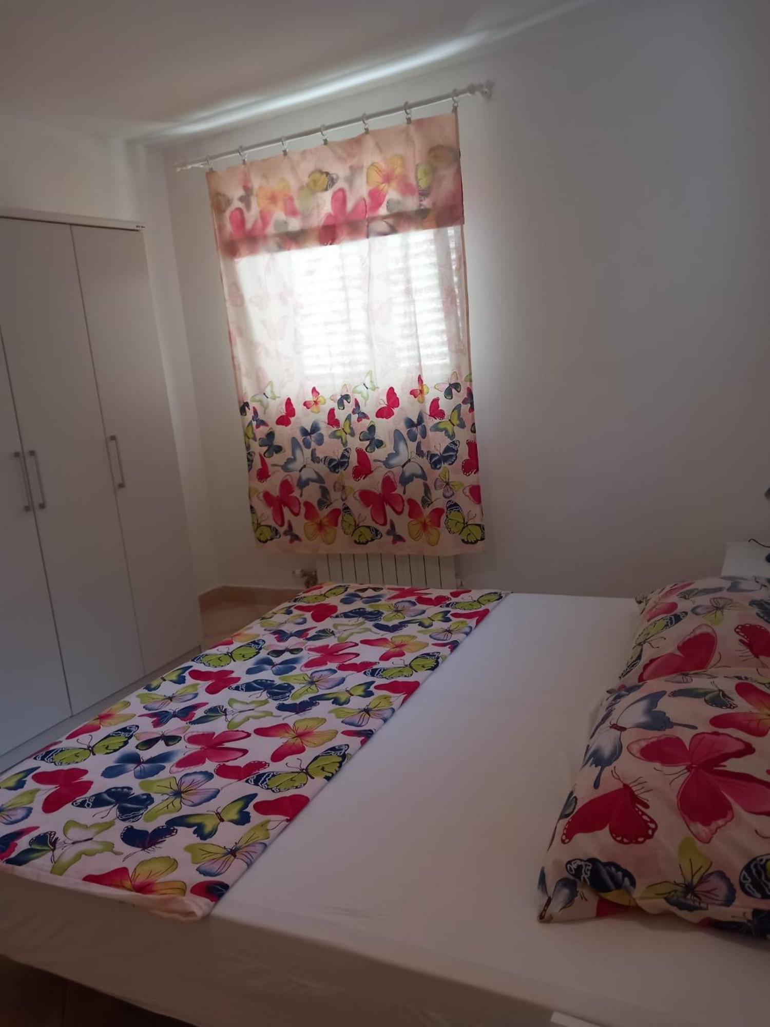 Karin Apartmani Hani กอร์นยิ คาริน ภายนอก รูปภาพ