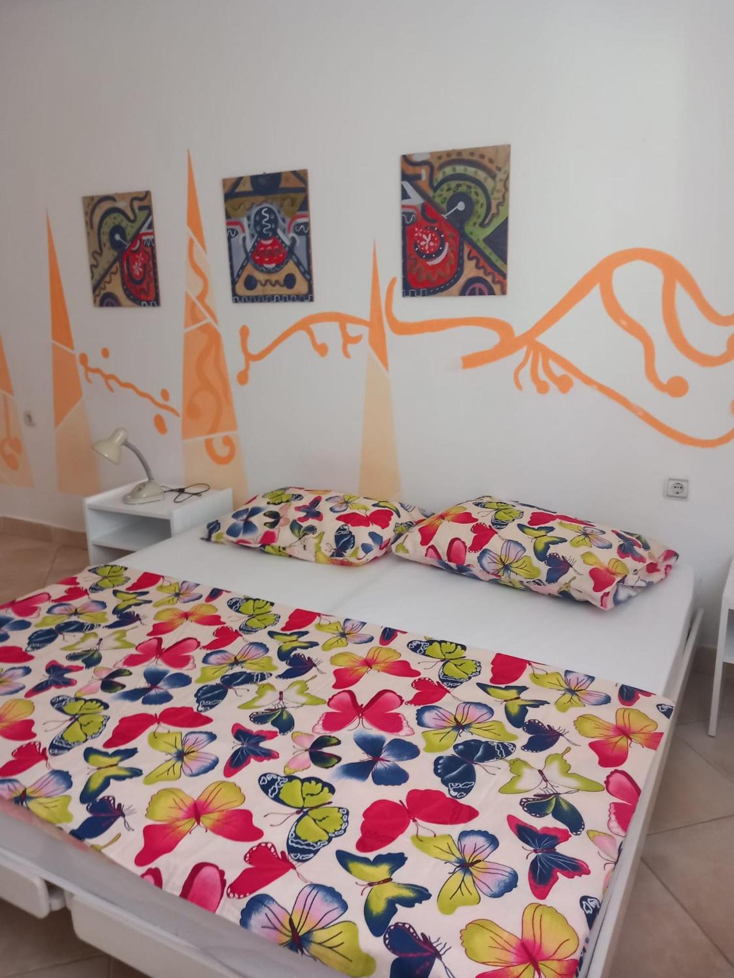 Karin Apartmani Hani กอร์นยิ คาริน ภายนอก รูปภาพ